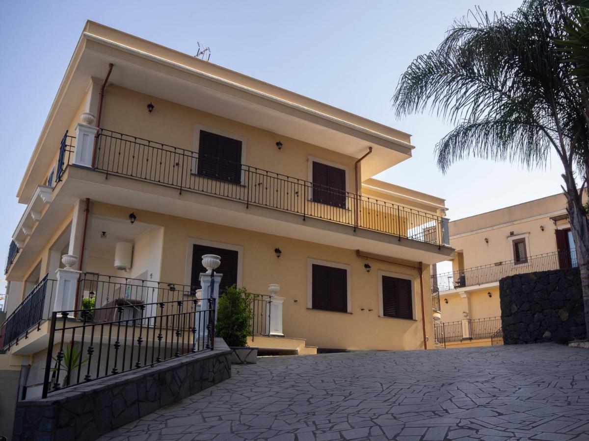 Viaggio In Sicilia B&B Гравина ди Катания Екстериор снимка