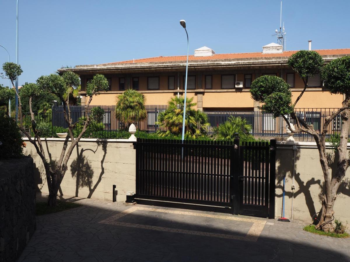 Viaggio In Sicilia B&B Гравина ди Катания Екстериор снимка